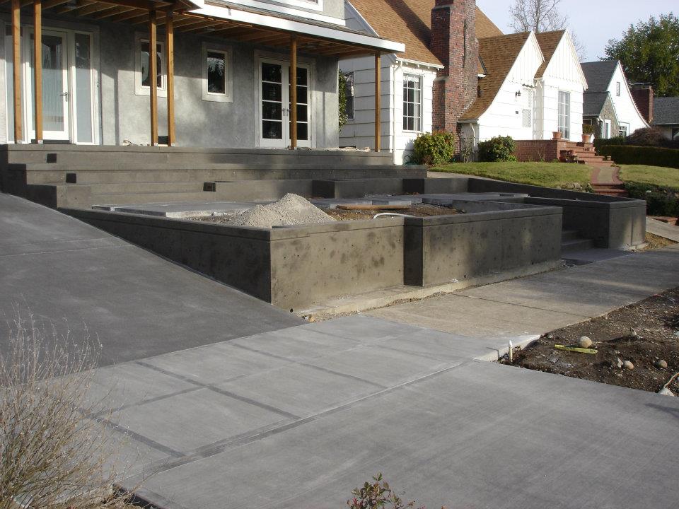 Lots of concrete in the front of this Portland yard.