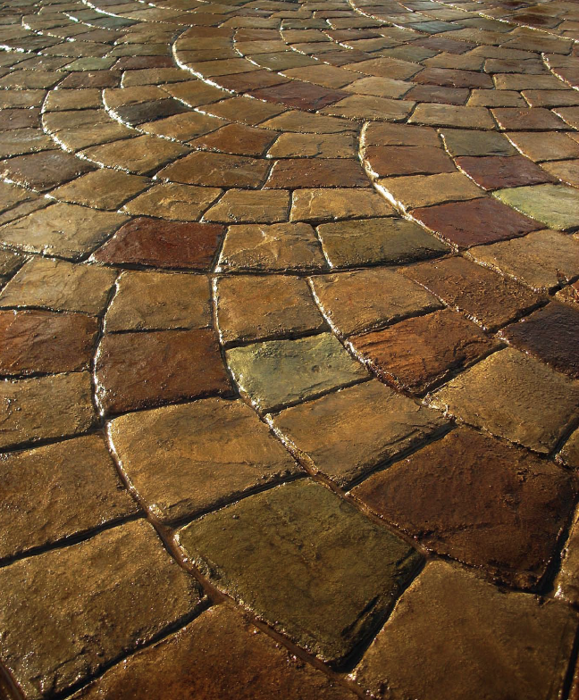 More than 20 different colors were used to differentiate the stones in the cobblestone fan, located at the Memphis Botanic Garden in Memphis, Tenn. Photos courtesy of Baltz & Sons Concrete Services