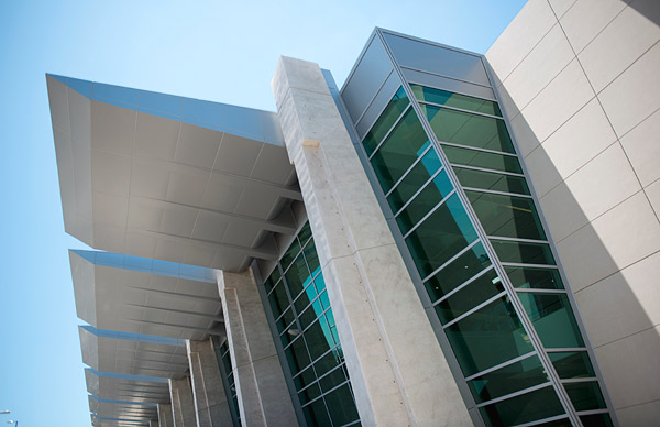 Architectural and decorative concrete in San Diego airport