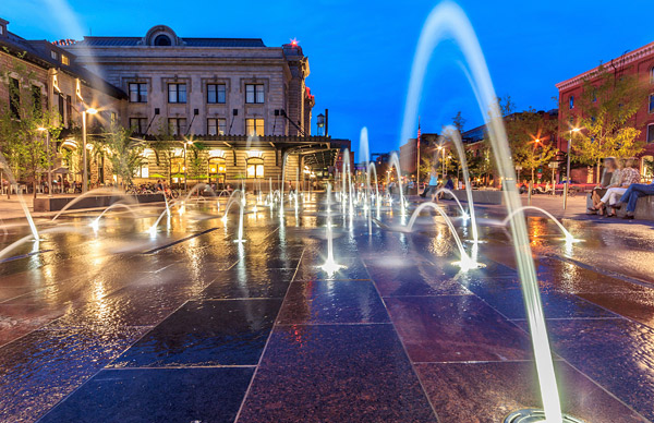 By understanding the elements that go into water feature design and construction, Colorado Hardscapes installed this remarkable feature in the heart of Denver.