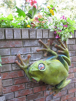 cast concrete frog