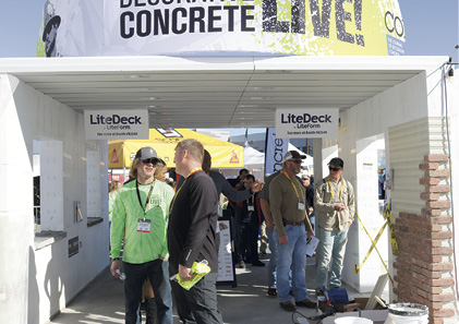 Two attendees talking shop at Concrete Decor's Decorative Concrete Live.