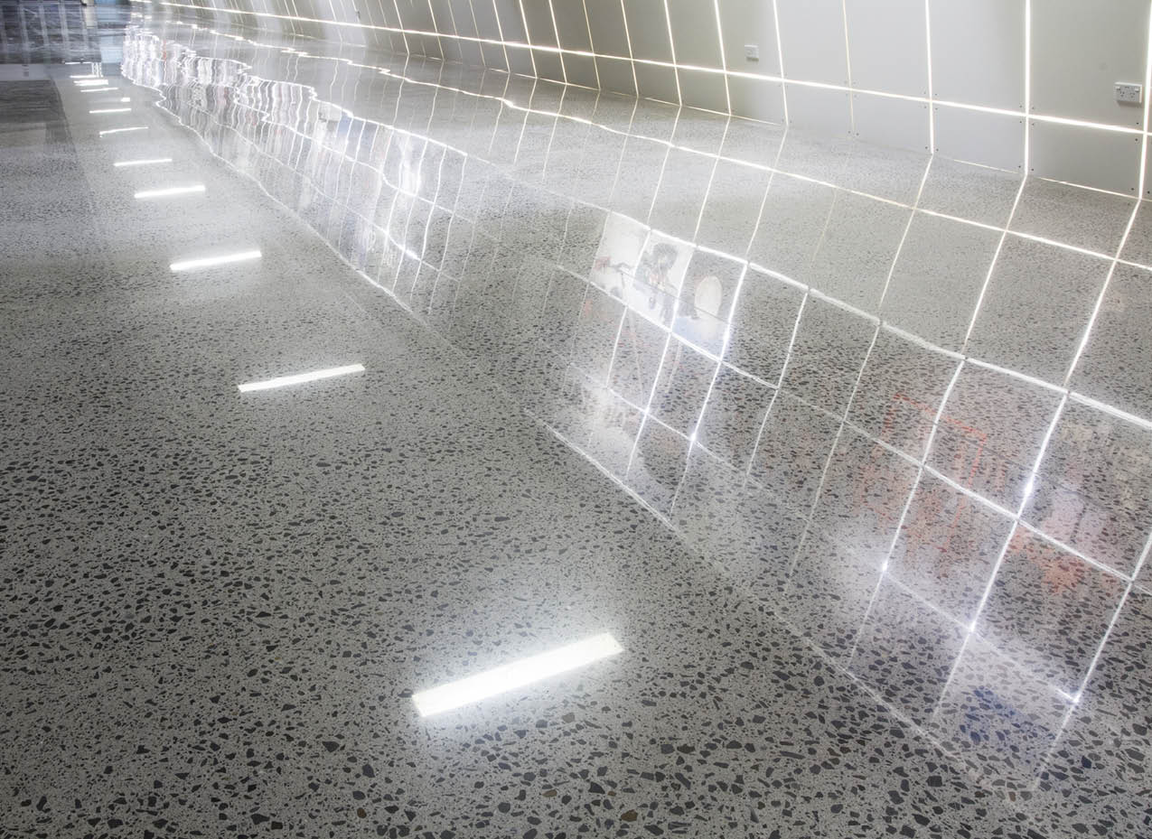 The floor seen here was created with the HTC Superfloor system which produced a highly refined surface with a high-gloss value and above-average DOI. Specification guidelines to fully embrace DOI are in the development stage.
