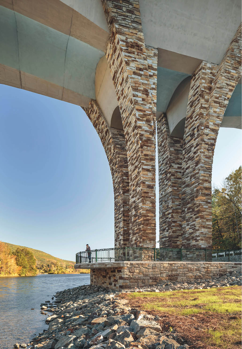 Columns that hold up the I-91 bridge in Vermont