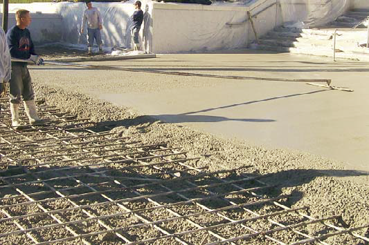 Placing rebar under concrete to ensure long lasting concrete 