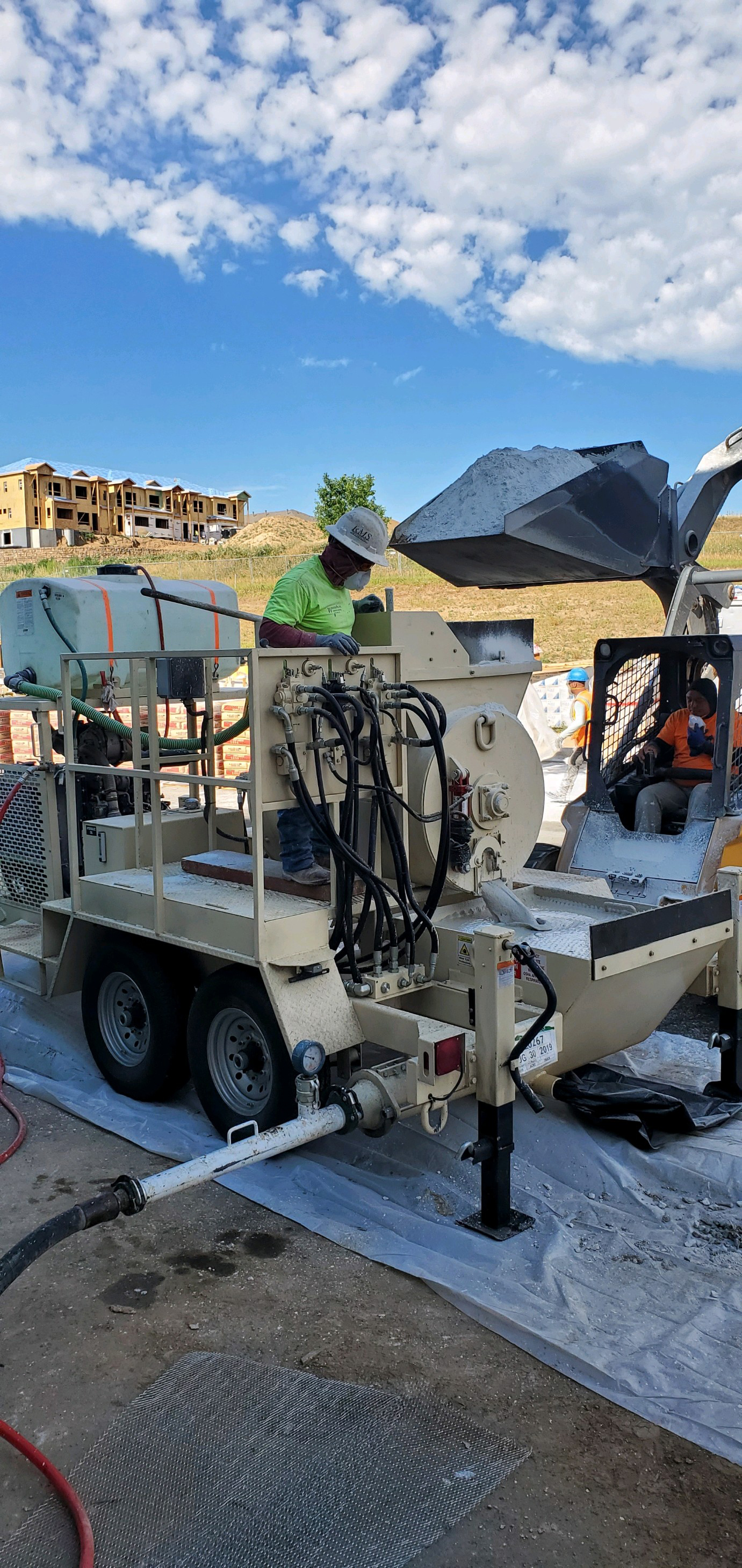 Blastcrete Equipment LLC's RS180 Mixer-Pump offers contractors smoother material delivery for specialty applications, ease-of-use for operation and maintenance, and industry-leading durability for optimum efficiency in a variety of applications.