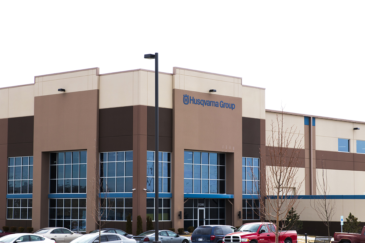 Husqvarna Construction Products, headquartered in Olathe, Kan., has expanded with a brand new 150,000 sq ft distribution center. The center, located in Lenexa, Kan., is only a mile away from our present headquarters and central warehouse.