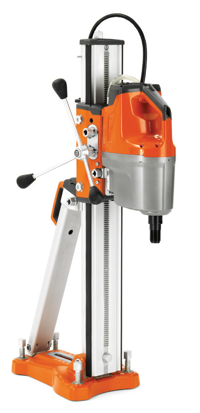 The Husqvarna DM 650 is a powerful and versatile electric drill motor. The high power output, low weight and intelligent design make this the ideal system for all drilling 4 to 24 inches (100 to 600 mm). The drill motor can be powered by either PP 65 or PP 220 power pack.
