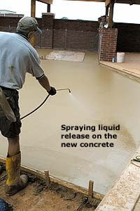 Spray liquid release from a hand held pump sprayer ensures that the Concrete Skins will release without the concrete cream sticking to the skin.