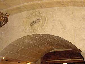 Decorative Concrete Walls and Caps - Arcus Stone