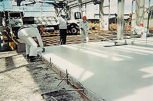 Water Reducers - High-range or superplasticizers can be used to create a very low water-tocement ratio for higher strength concrete, concrete with high slump, or in some cases both,