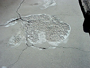 Concrete Crack Repair - Camouflaging crack repairs requires skills in faux finishing. The outstanding artists out there can make these repairs virtually unseen,